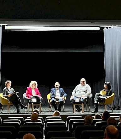 „Red Isohypses of War“ in Vrbovec