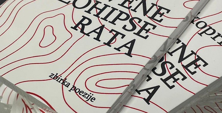 „Poetry does not stop war, but it can influence readers not to accept it“